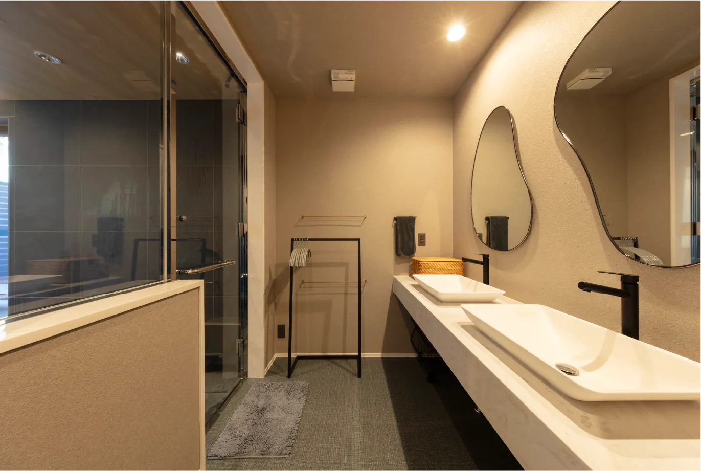 洗面所：藍（AO）